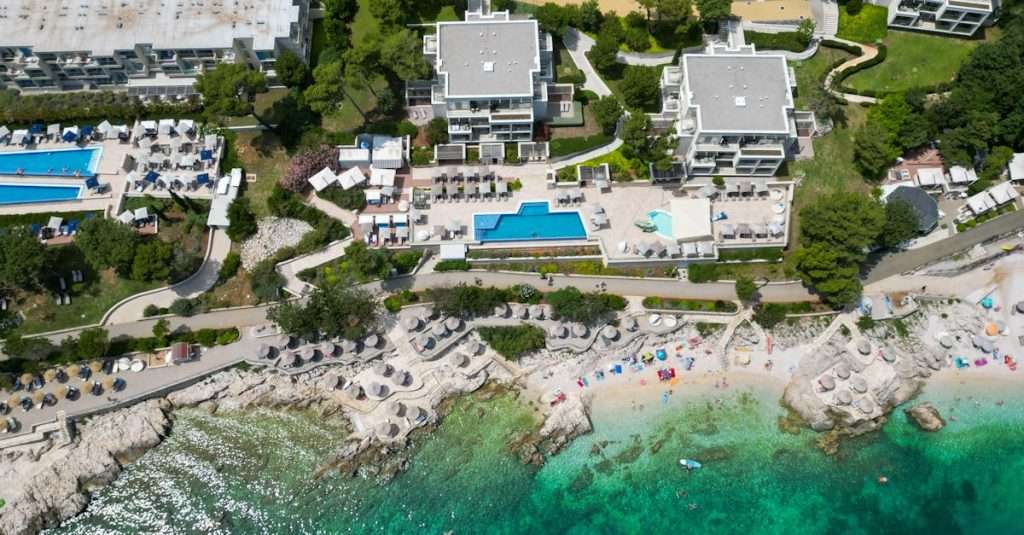 Voyage en Tunisie : les meilleurs hôtels de luxe à découvrir découvrez notre sélection exclusive d'hôtels de luxe, offrant des services haut de gamme et des expériences inoubliables dans les destinations les plus prisées du monde.