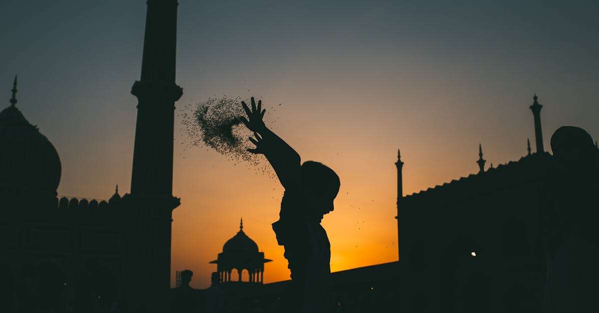 découvrez la signification et les traditions d'eid al-fitr, la fête marquant la fin du ramadan. plongez dans les célébrations, la prière, le partage des cadeaux et des repas, et découvrez comment cette fête unit les communautés musulmanes à travers le monde.