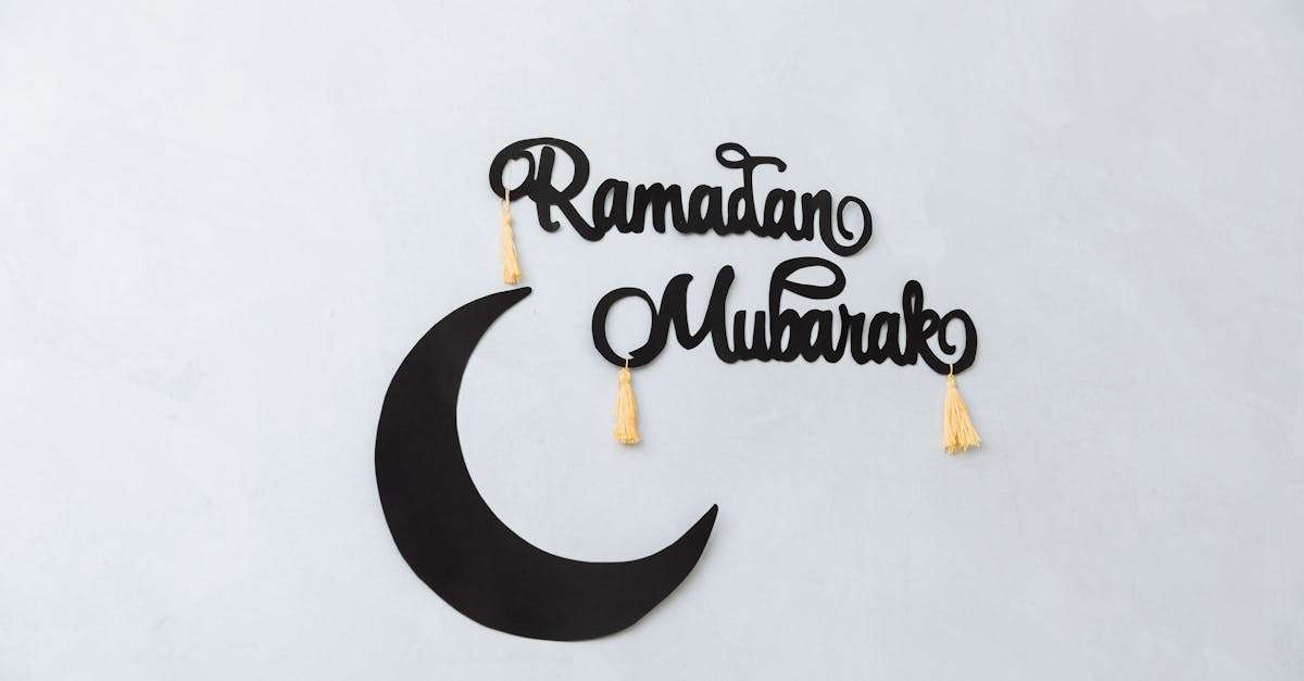 célébrez eid al-fitr, la fête marquant la fin du ramadan, avec des traditions riches, des prières collectives, des repas festifs et des moments de partage en famille. découvrez la signification et les coutumes de ce jour spécial.