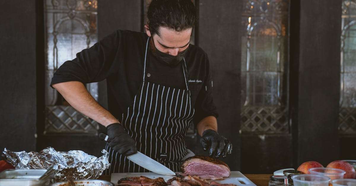 découvrez votre boucher halal local, spécialisé dans la viande de qualité supérieure. profitez d'une large sélection de produits frais, préparés selon les normes halal, pour vos repas en famille ou entre amis. faites confiance à notre expertise pour des viandes savoureuses et éthiques.