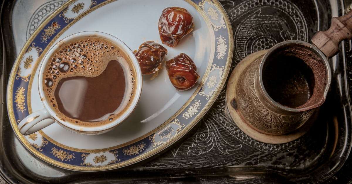 découvrez l'art de l'iftar, le repas sacré qui rompt le jeûne pendant le ramadan. explorez des recettes traditionnelles, des idées de menus et l'importance culturelle de ce moment de partage entre amis et en famille.