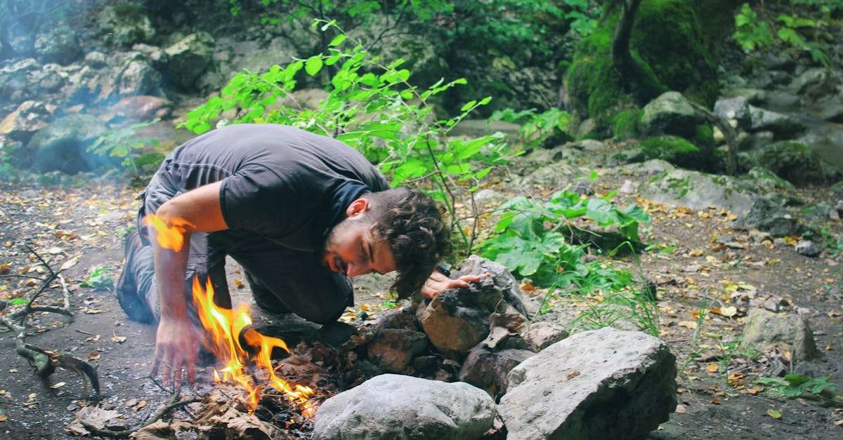 découvrez l'univers fascinant de la survie avec nos conseils pratiques, techniques essentielles et astuces pour vous préparer à toute situation. apprenez à survivre en pleine nature, à trouver des ressources, et à maîtriser les compétences indispensables pour assurer votre sécurité et celle de vos proches.