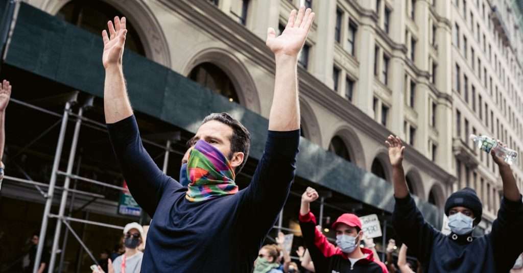 Des candidates d’origine maghrébine victimes de racisme dans Pékin Express découvrez les différentes facettes du racisme, ses impacts sur la société et les moyens de prévenir et combattre cette injustice. informez-vous sur l'importance de la diversité et de l'inclusion pour bâtir un monde plus harmonieux.