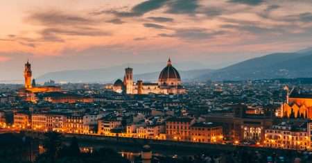 découvrez l'europe, un continent riche en histoire, cultures diversifiées et paysages éblouissants. explorez ses villes emblématiques, ses traditions uniques et son patrimoine gastronomique. partez pour un voyage inoubliable à travers les merveilles de l'europe.