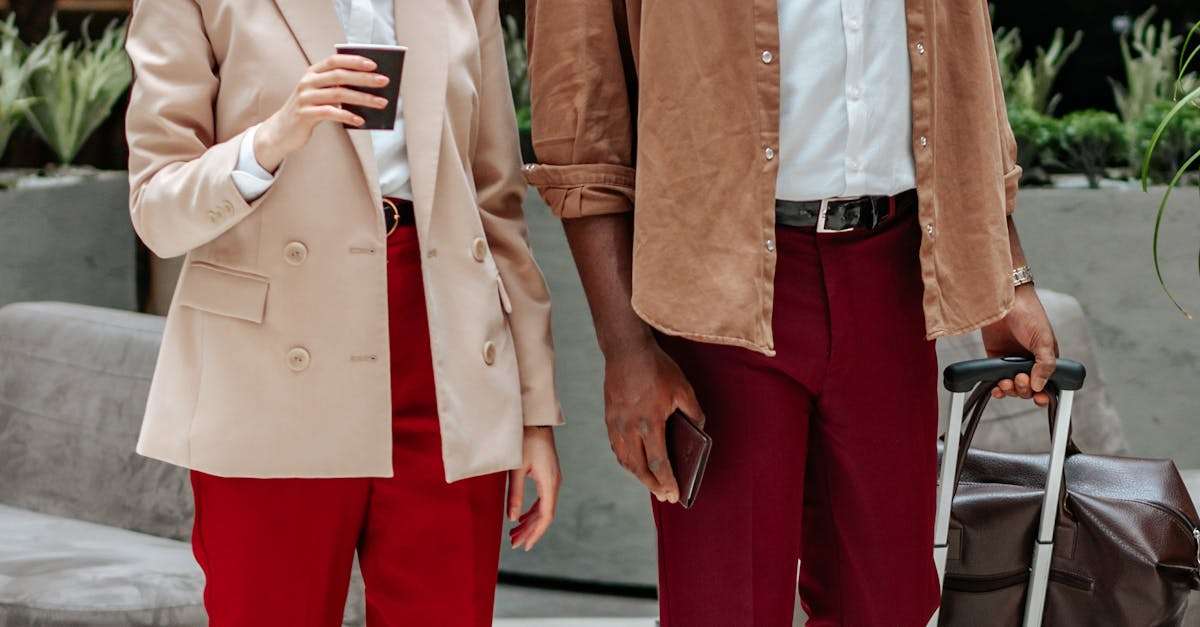 découvrez tout ce qu'il faut savoir sur le bagage à main : conseils pratiques, dimensions autorisées, astuces pour voyager léger et mieux organiser votre valise. préparez votre voyage sereinement en maîtrisant les règles du transport de vos affaires à bord.