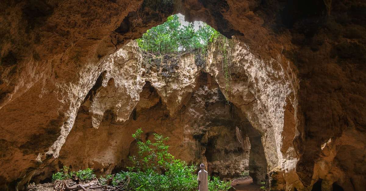 découvrez une véritable pépite cachée qui vous surprendra par sa beauté et son authenticité. explorez cet endroit unique, loin des sentiers battus, où chaque recoin révèle une histoire fascinante et une ambiance envoûtante.
