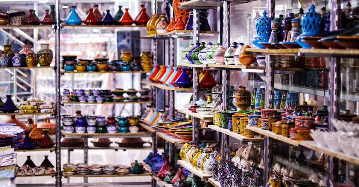découvrez la richesse et la diversité des plats marocains, alliant épices envoûtantes et recettes traditionnelles. plongez dans un voyage culinaire au cœur du maroc, où chaque bouchée raconte une histoire.