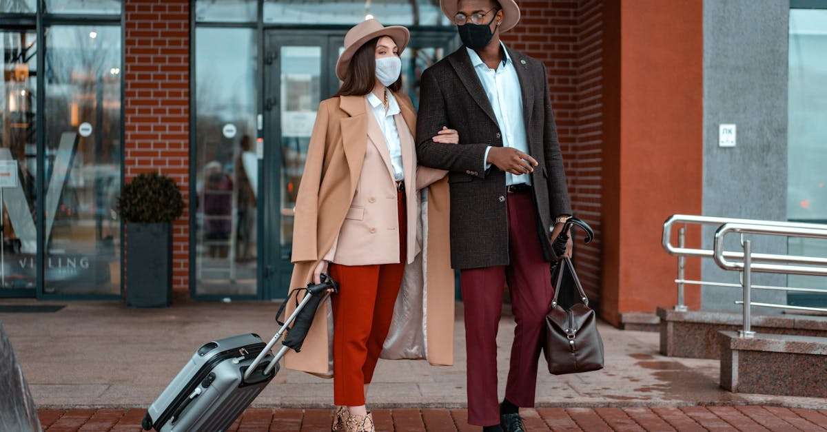 découvrez les dernières tendances de la mode de voyage qui allient style et confort pour vos aventures. inspirez-vous de looks pratiques et élégants pour parcourir le monde avec aisance et flair.