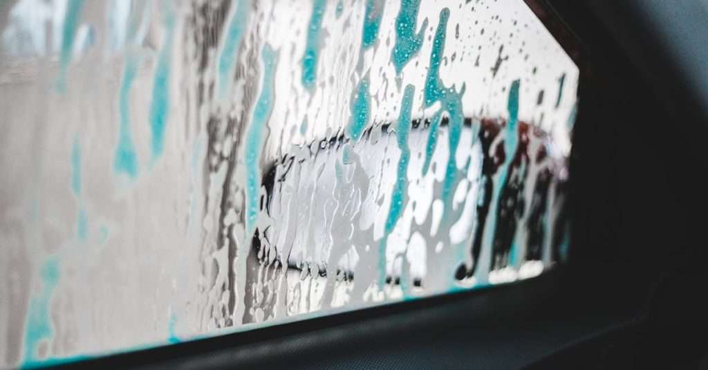 Transport de liquides en avion : voici l’accessoire qui facilite vos voyages découvrez les solutions innovantes pour le transport de liquides. qu'il s'agisse de produits chimiques, alimentaires ou pharmaceutiques, nous vous proposons des méthodes sécurisées et efficaces pour la manipulation et le transport de vos liquides. optimisez votre logistique avec nos services spécialisés.