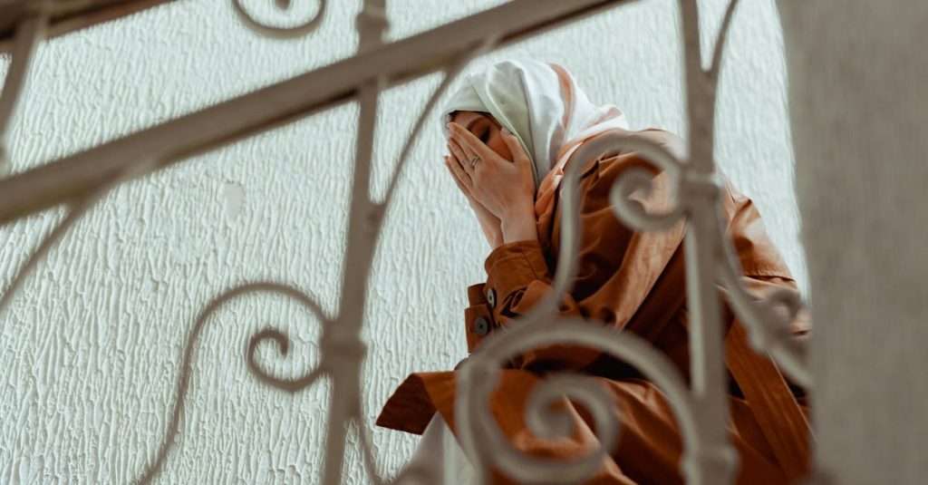 découvrez comment reconnaître et lutter contre l'abus sous toutes ses formes. informez-vous sur les ressources disponibles pour vous protéger et soutenir les victimes. ensemble, faisons de notre communauté un lieu plus sûr.