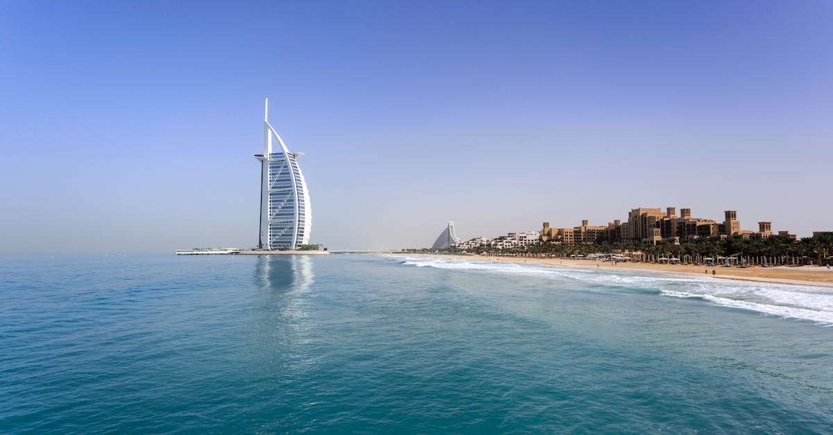 découvrez emirates, la compagnie aérienne de renommée mondiale, offrant des services exceptionnels, des destinations fascinantes et une expérience de voyage inégalée. explorez le monde avec confort et élégance grâce à emirates.