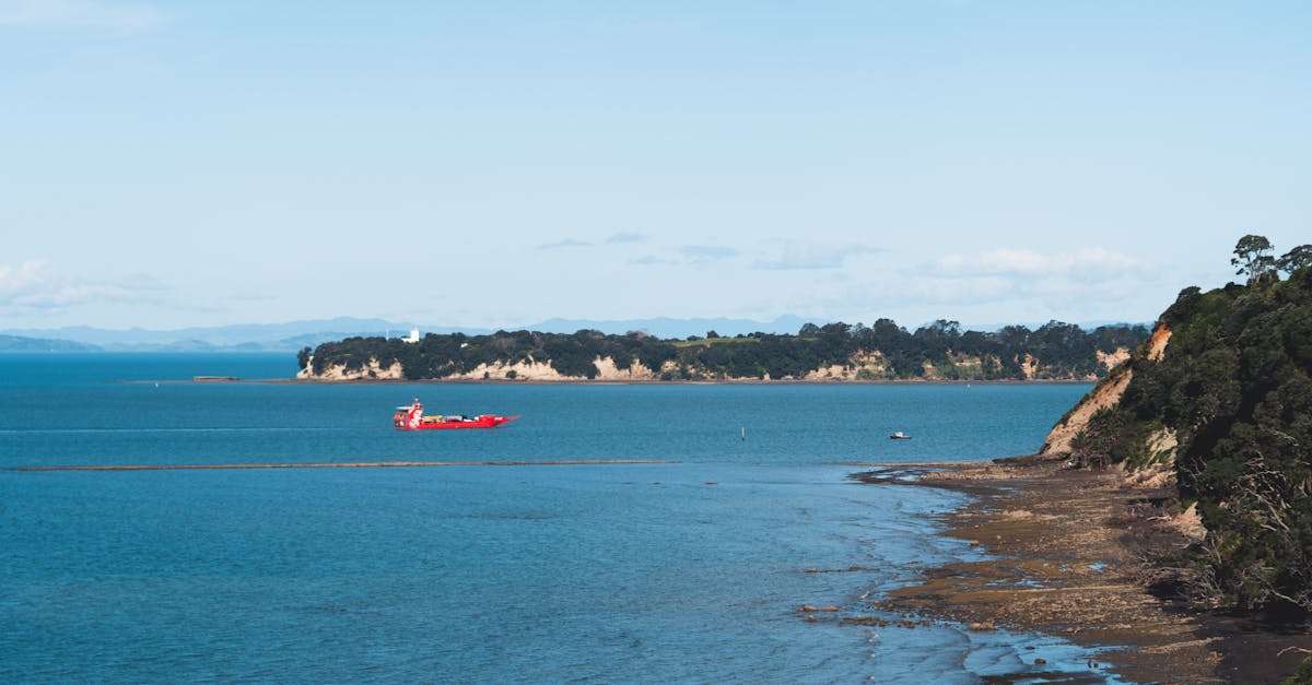 découvrez une expérience inoubliable à bord de notre ferry, alliant confort, paysages époustouflants et service de qualité. partez à l'aventure en traversant les mers et partez à la découverte de nouvelles destinations.