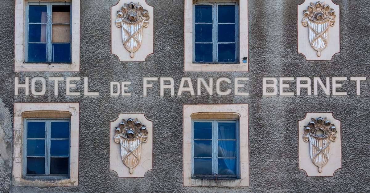 découvrez les universités francophones à travers le monde, offrant une éducation de qualité dans un environnement bilingue. explorez les programmes, les opportunités de recherche et la richesse culturelle des établissements d'enseignement supérieur qui privilégient la langue française.