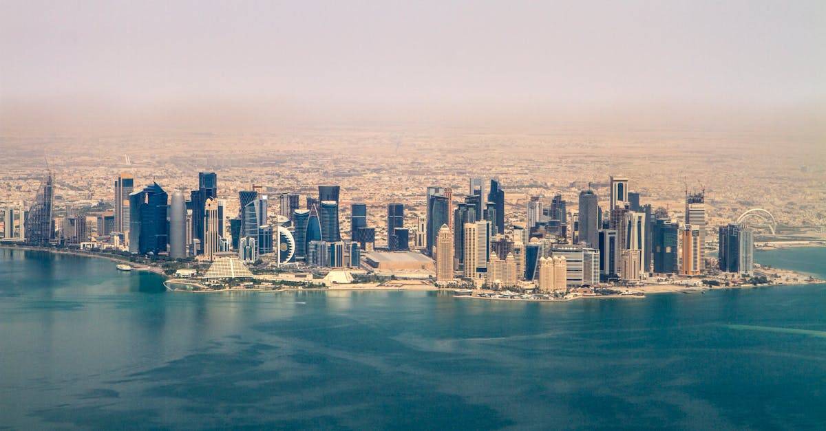 découvrez la flotte impressionnante de qatar airways, un symbole d'innovation et de confort dans le ciel. explorez les différents types d'avions qui composent cette compagnie aérienne primée, offrant ainsi des expériences de voyage inégalées à travers le monde.