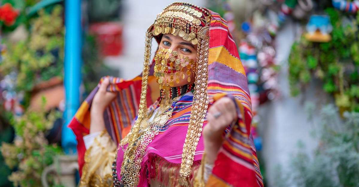 découvrez saint-tropez de tunisie, une destination balnéaire envoûtante qui allie charme méditerranéen et atmosphère festive. profitez de ses plages dorées, de sa cuisine savoureuse et de ses paysages pittoresques pour vivre des moments inoubliables au cœur d'une nature préservée.