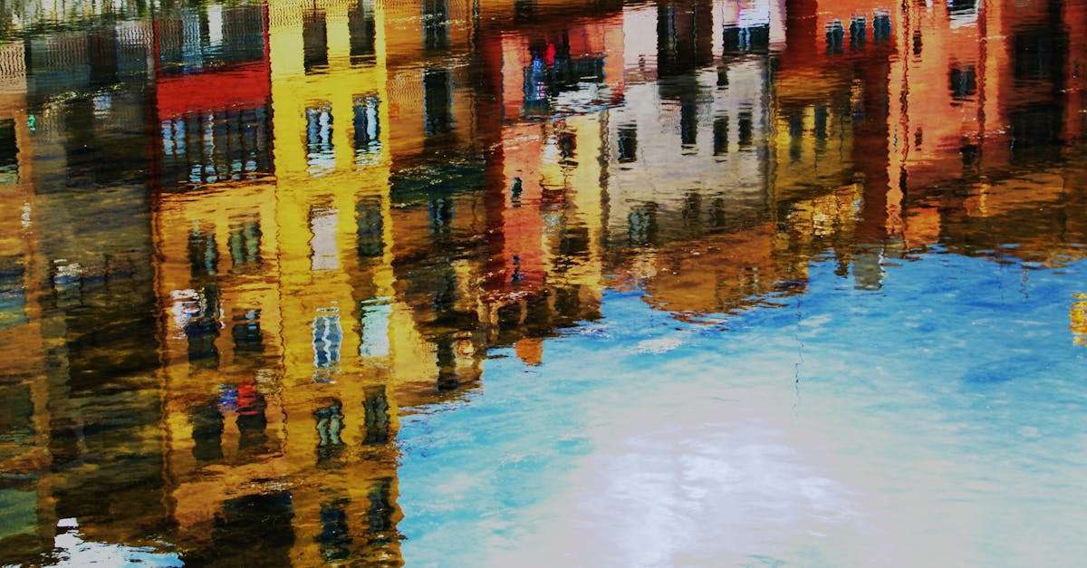 découvrez l'espagne, un pays riche en histoire, culture vibrante, plages ensoleillées et délicieuse gastronomie. explorez ses villes emblématiques comme barcelone et madrid, ou relaxez-vous sur les côtes méditerranéennes. partez à l'aventure et laissez-vous séduire par la passion espagnole.