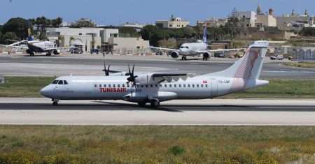 découvrez les détails de l'incident survenu avec tunisair, une compagnie aérienne reconnue. analysez les circonstances, les enjeux et les répercussions de cet événement sur les passagers et l'industrie du transport aérien.