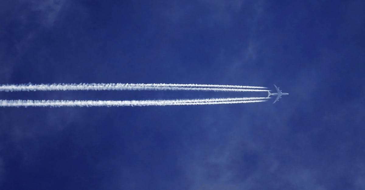 découvrez tout sur les avions : leur fonctionnement, les différents types, l'histoire de l'aviation et les innovations technologiques qui transforment notre façon de voyager dans les cieux.